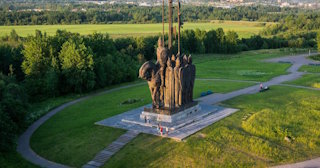 Благоустройство памятников в Каменске-Шахтинском от 927 руб. – компания ТротуарнаяПлитка